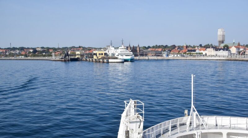 helsingborg helsingör färja åka från sverige till danmark