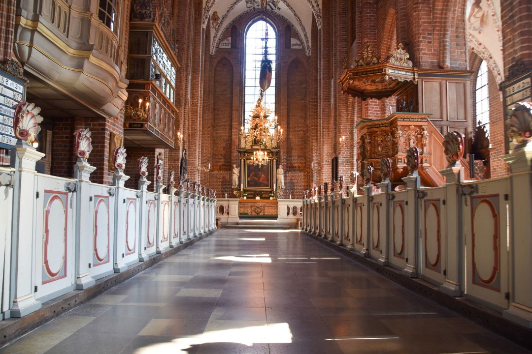 helsingör sankta maria kyrka interiör